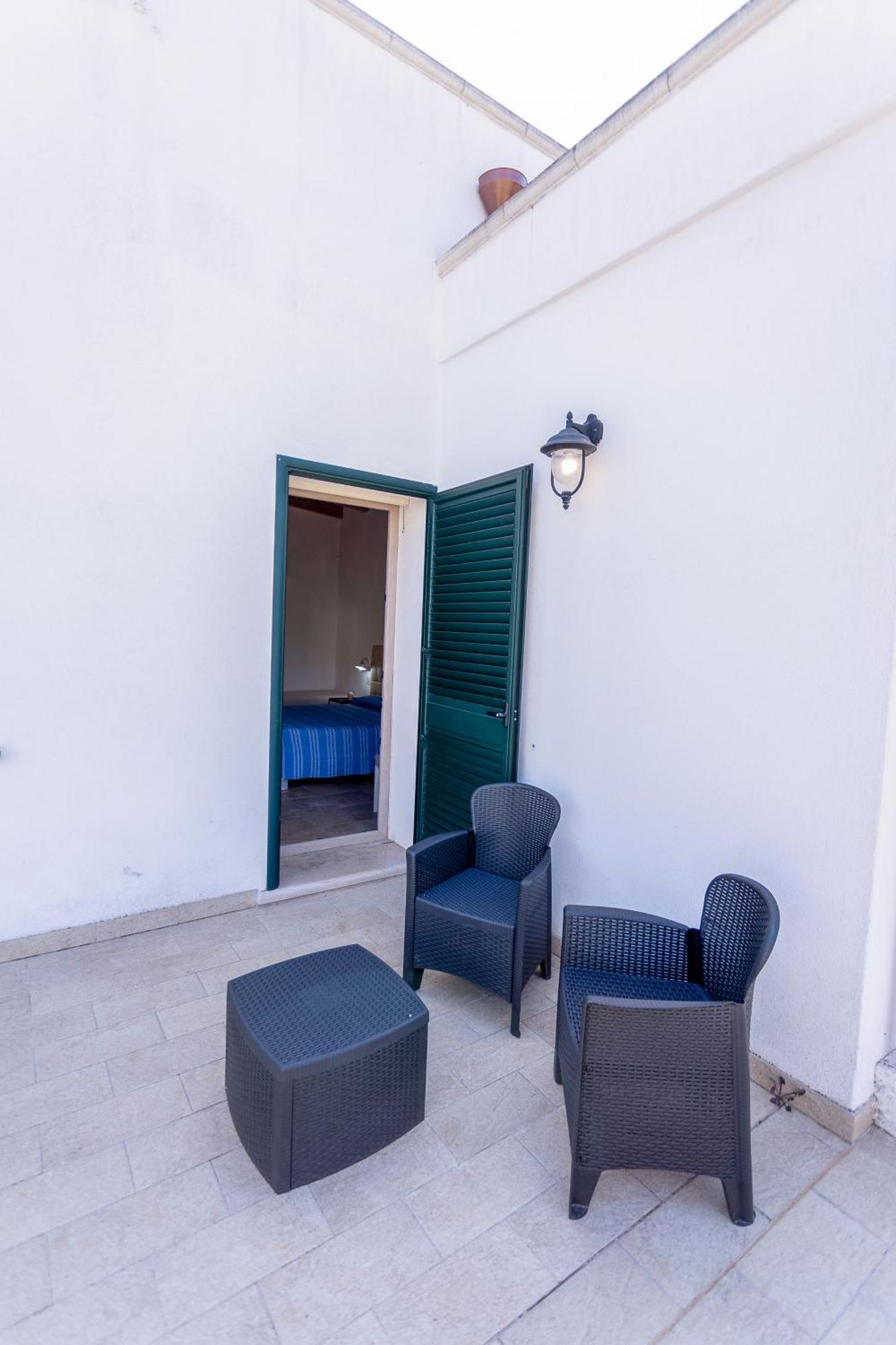 Affittacamere Giardino Delle Zie-Vicino Ospedale Cardinale Panico 特里卡塞 外观 照片