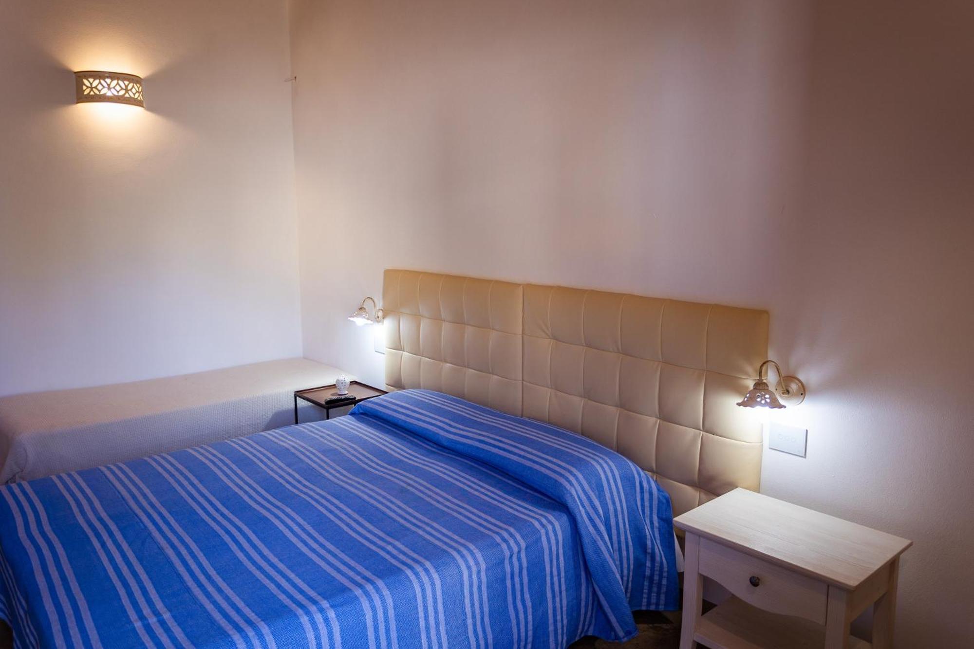 Affittacamere Giardino Delle Zie-Vicino Ospedale Cardinale Panico 特里卡塞 外观 照片